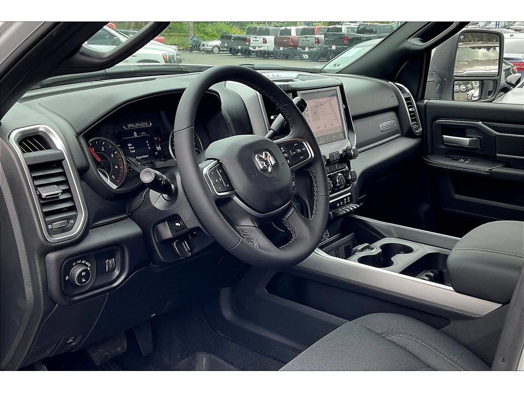 Used 2025 RAM 2500 Big Horn AWD/4WD image 6