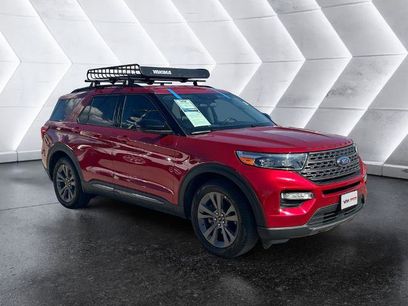 Certified 2022 Ford Explorer XLT w/ Equipment Group 202A