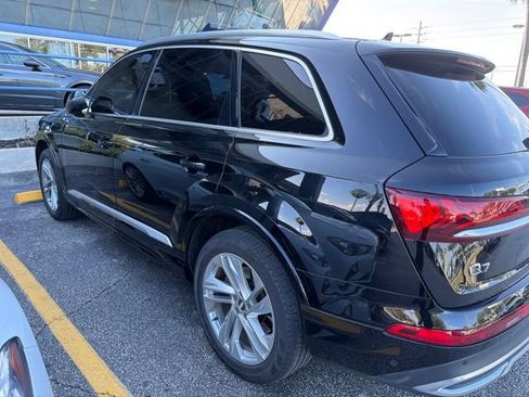 Used 2021 Audi Q7 2.0T Premium Plus w/ Executive Package AWD/4WD image 3