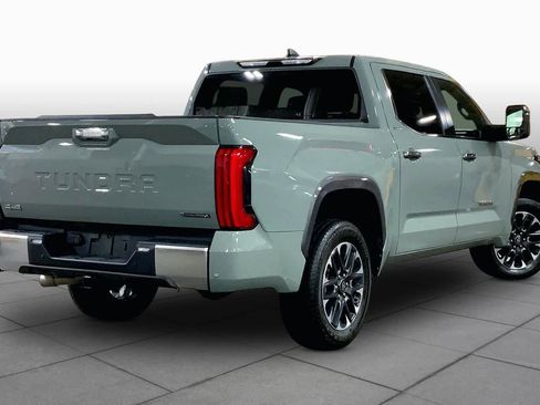 Used 2025 Toyota Tundra Limited AWD/4WD image 13