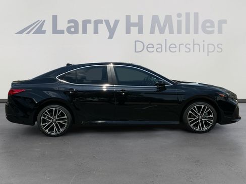 Used 2026 Toyota Camry XLE w/ Premium Plus Package FWD image 6