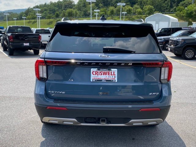 Used 2025 Ford Explorer Active w/ Active Comfort Package AWD/4WD image 4