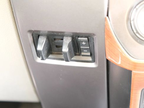 Used 2016 Ford F150 XLT w/ Equipment Group 301A Mid image 31