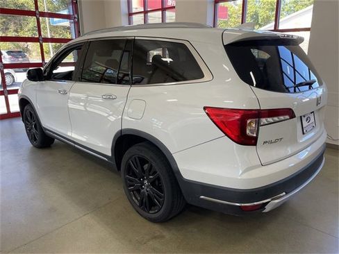 Used 2020 Honda Pilot Touring image 5