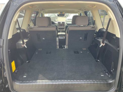 Used 2021 Lexus GX 460 Premium image 27