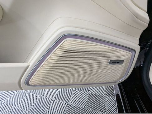 Used 2023 Porsche Panamera 4 image 25