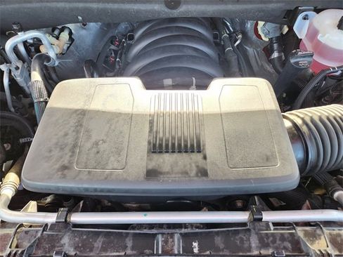 Used 2023 Chevrolet Tahoe Z71 image 32