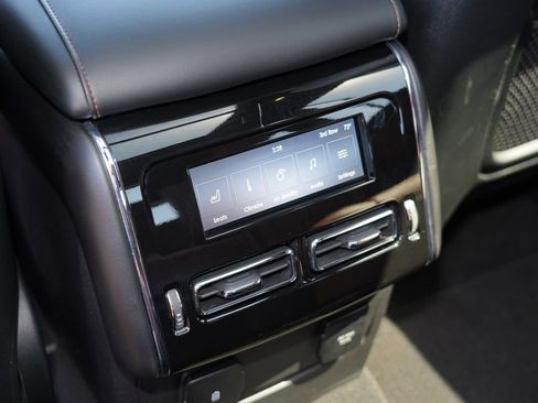 Used 2023 Lincoln Aviator Reserve w/ Equipment Group 201A AWD/4WD image 27