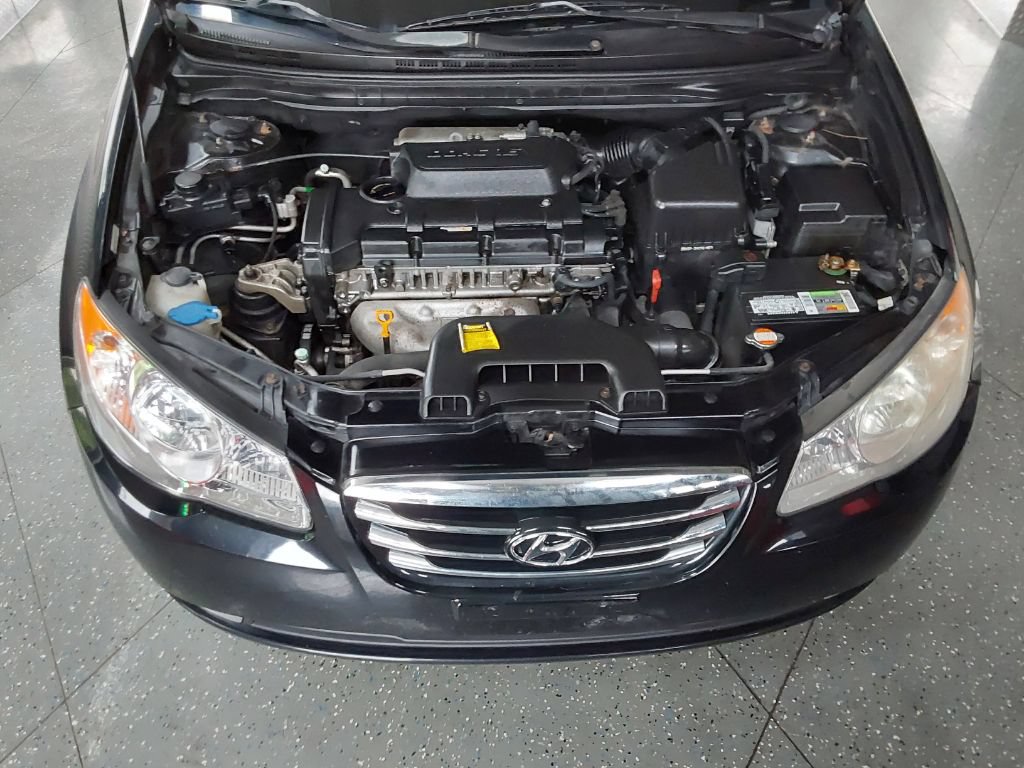 Used 2010 Hyundai Elantra GLS FWD image 18