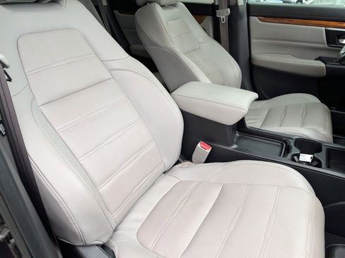 Used 2017 Honda CR-V Touring image 22