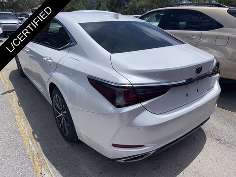 Certified 2025 Lexus ES 350 w/ Premium Package image 8