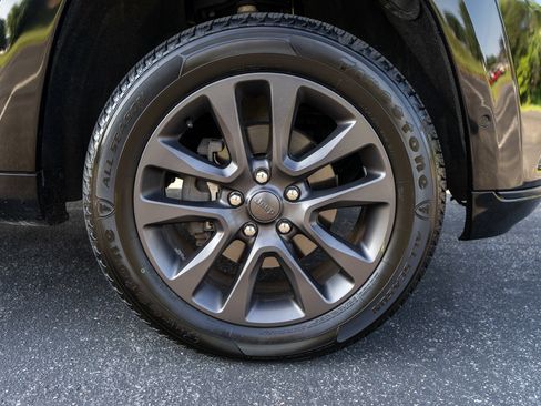 Used 2019 Jeep Grand Cherokee High Altitude AWD/4WD image 11