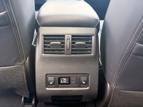 New 2026 Nissan Rogue Platinum AWD/4WD image 21