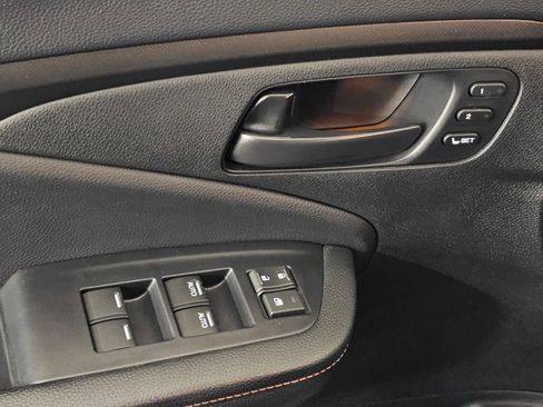 Used 2025 Honda Passport TrailSport image 26