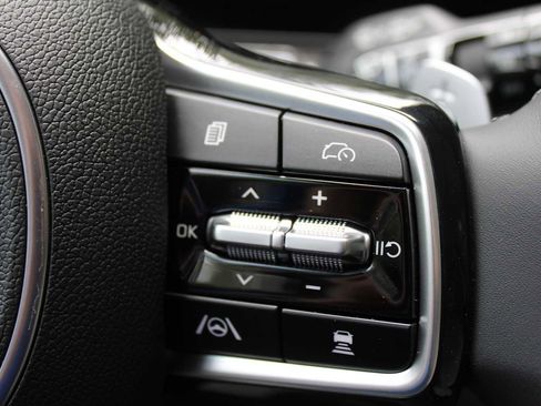 New 2025 Kia Sorento EX w/ EX Panoramic Sunroof Package image 28