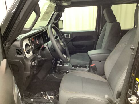 New 2026 Jeep Wrangler Unlimited Sport AWD/4WD image 15