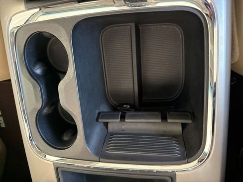 Used 2017 RAM 1500 Laramie AWD/4WD image 34