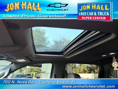 Used 2022 Chevrolet Silverado 1500 High Country w/ Technology Package AWD/4WD image 20