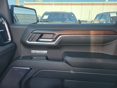 Used 2024 GMC Sierra 1500 Denali w/ Technology Package image 32