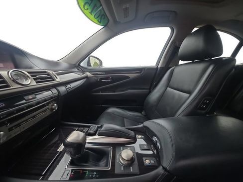 Used 2015 Lexus LS 460 AWD w/ Comfort Package image 11