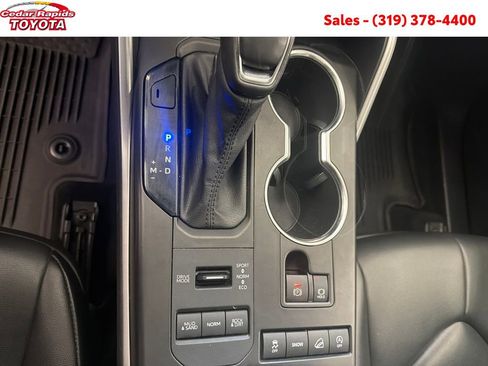 Certified 2021 Toyota Highlander XLE image 27