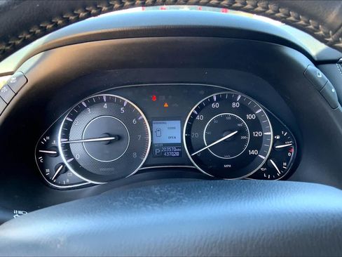 Used 2018 Nissan Armada Platinum w/ Interior Lighting Package RWD image 24