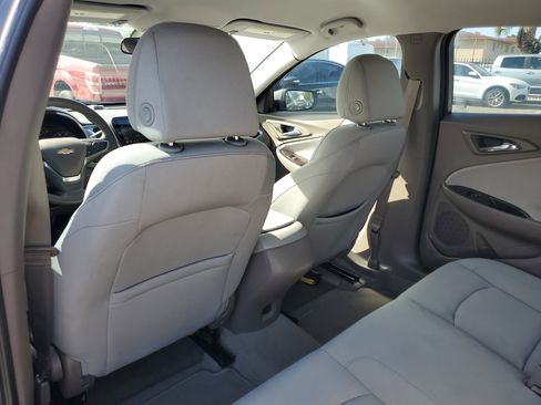 Used 2020 Chevrolet Malibu LS image 24