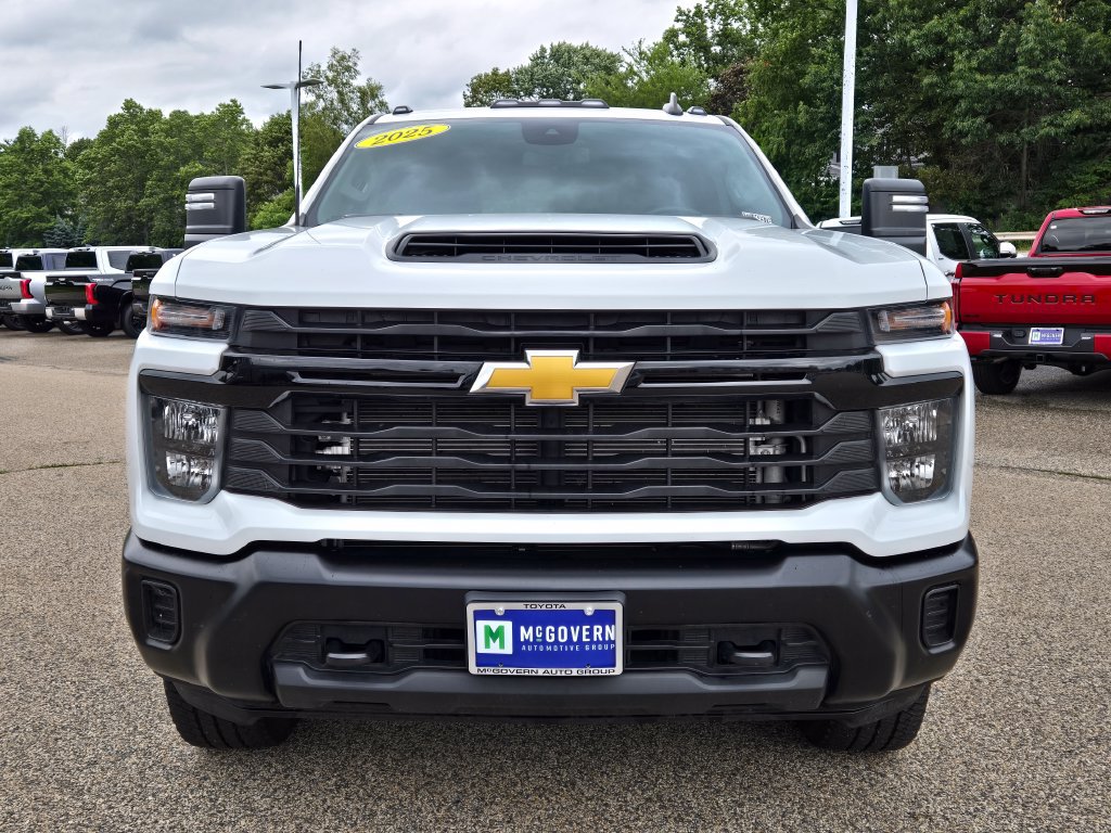 Used 2025 Chevrolet Silverado 3500 W/T AWD/4WD image 9