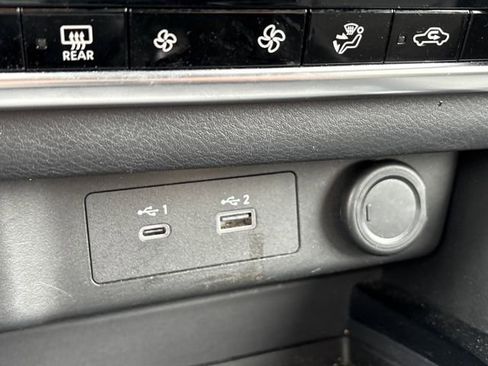 Certified 2021 Nissan Rogue SV image 16