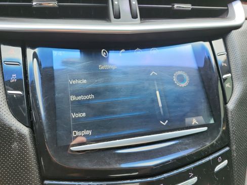 Used 2015 Cadillac XTS Luxury FWD image 19