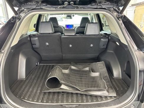 Used 2023 Toyota RAV4 XLE Premium AWD/4WD image 27