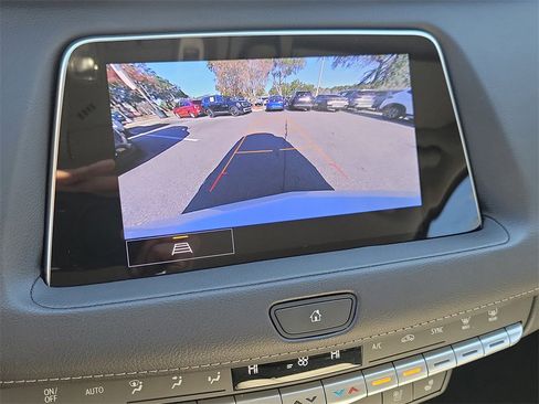 Used 2023 Cadillac XT4 Premium Luxury image 35