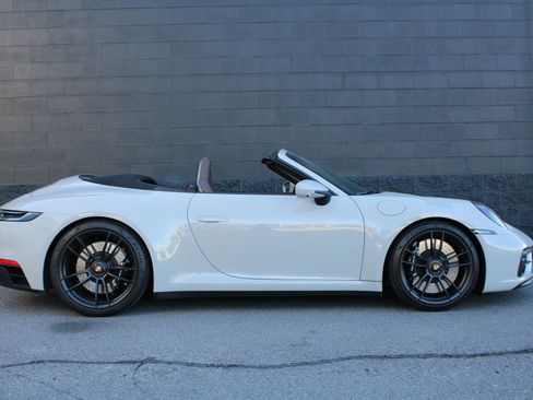 Certified 2022 Porsche 911 Carrera GTS image 28