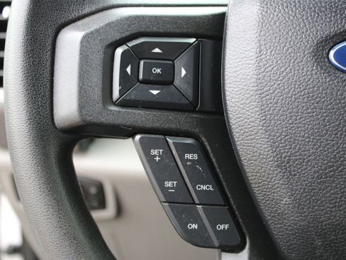 Used 2018 Ford F150 XLT image 19