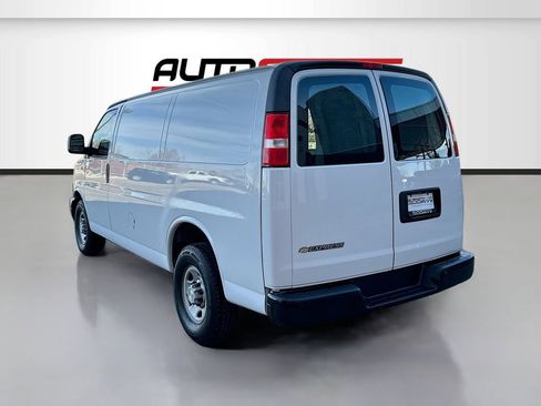 Used 2023 Chevrolet Express 2500 Work Van w/ Driver Convenience Package image 5