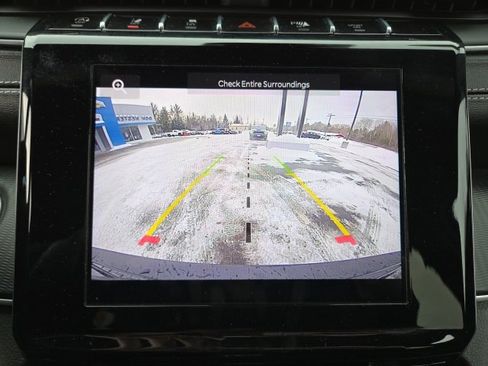 Used 2023 Jeep Grand Cherokee Altitude image 12