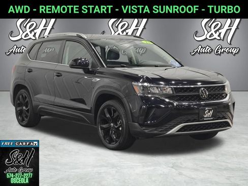 Used 2023 Volkswagen Taos SE AWD/4WD image 1