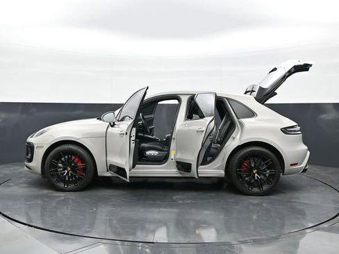Used 2022 Porsche Macan GTS AWD/4WD image 47