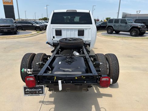 New 2026 RAM 3500 Big Horn AWD/4WD image 5
