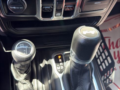 Used 2020 Jeep Wrangler Unlimited Sport AWD/4WD image 15