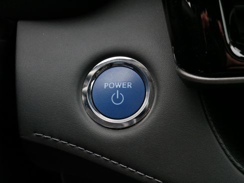 Certified 2022 Toyota Highlander LE image 30