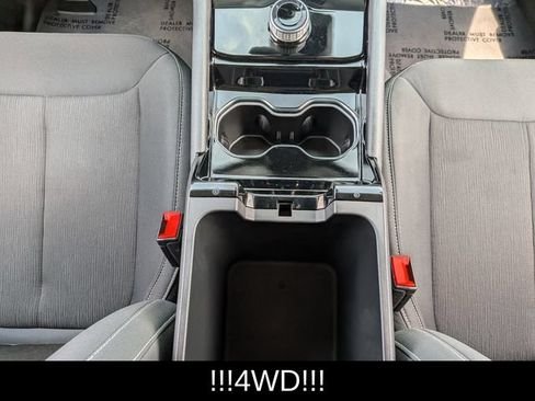 Used 2023 Jeep Grand Cherokee Laredo AWD/4WD image 32