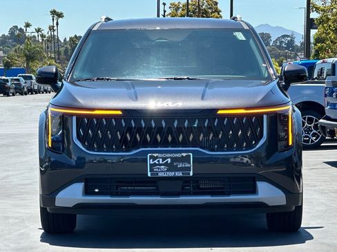 New 2026 Kia Carnival EX FWD image 9