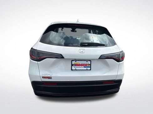 Certified 2025 Honda HR-V LX image 4