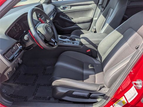 Used 2025 Honda Civic Sport image 15