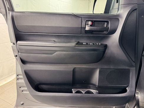 Used 2014 Toyota Tundra SR AWD/4WD image 12