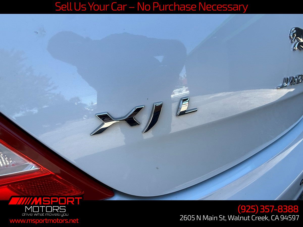 Used 2019 Jaguar XJ L Portfolio RWD image 36