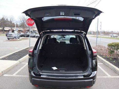 Certified 2023 Nissan Rogue SV AWD/4WD image 26