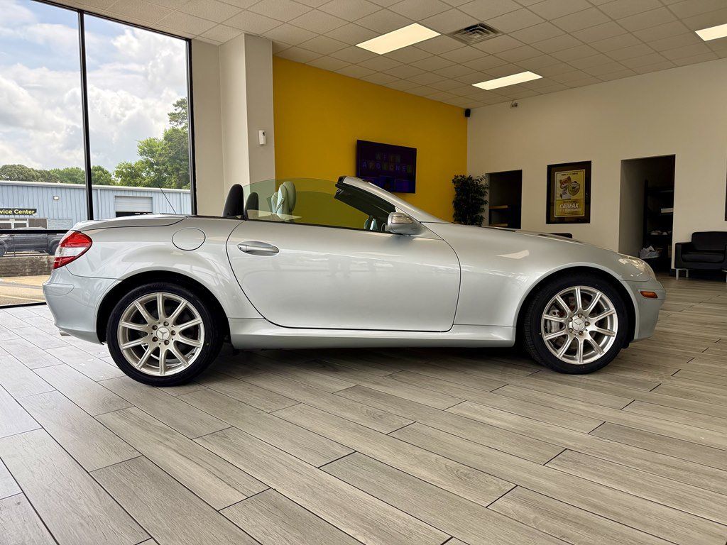 Used 2005 Mercedes-Benz SLK 350 image 5