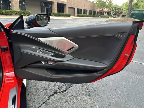 Used 2021 Chevrolet Corvette Stingray Premium Conv w/ Z51 Performance Package RWD image 25